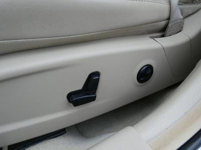 2014 Chrysler 300 4dr Sdn RWD