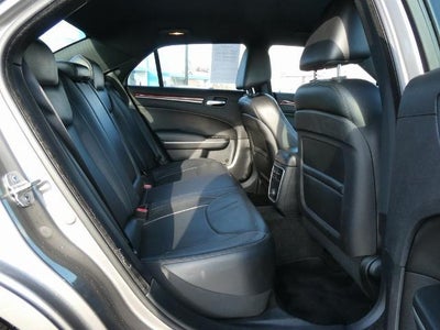 2014 Chrysler 300 4dr Sdn RWD