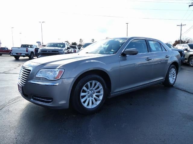 2014 Chrysler 300 4dr Sdn RWD