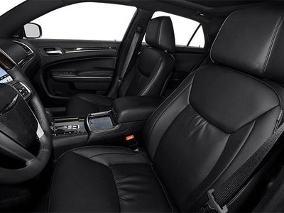 2014 Chrysler 300 4dr Sdn RWD