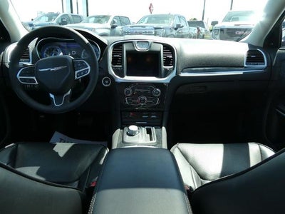 2023 Chrysler 300 Touring L