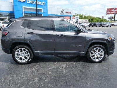 2023 Jeep Compass Latitude Lux FWD