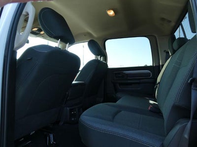 2020 RAM 3500 Tradesman 4x4 Crew Cab 6'4" Box