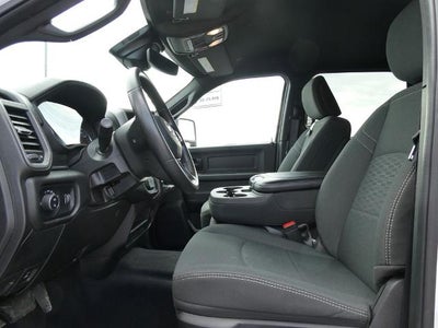 2025 RAM 3500 Tradesman Crew Cab 4x4 8' Box