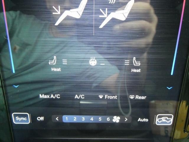 2024 RAM 3500 Big Horn 4x4 Crew Cab 8' Box