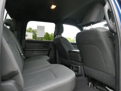 2022 RAM 2500 Tradesman Crew Cab 4x4 6'4' Box