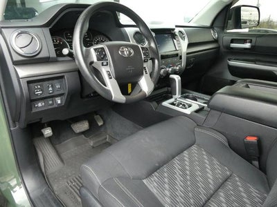2021 Toyota Tundra 4WD 4WD SR5 CrewMax 5.5' Bed 5.7L (SE)