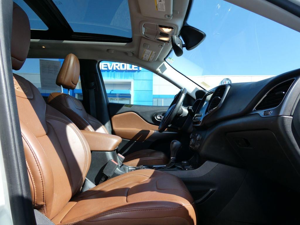 2019 Jeep Cherokee Overland 4x4