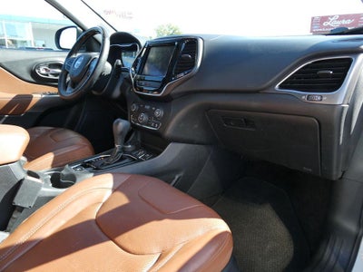 2019 Jeep Cherokee Overland 4x4