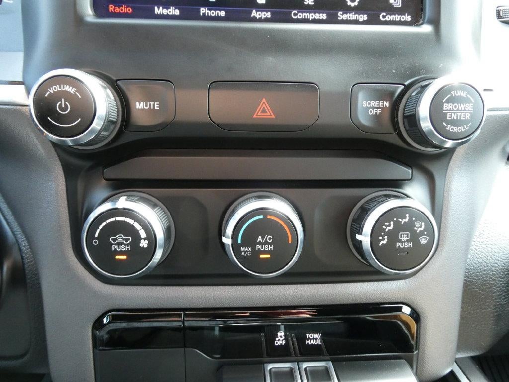 2021 RAM 1500 Big Horn Quad Cab 4x4 6'4" Box