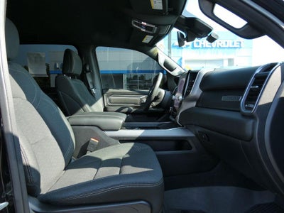 2025 RAM 1500 Big Horn Crew Cab 4x4 5'7" Box