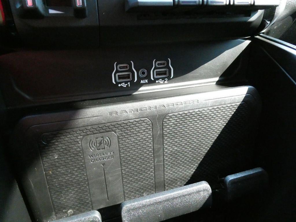 2025 RAM 1500 Big Horn Crew Cab 4x4 5'7" Box