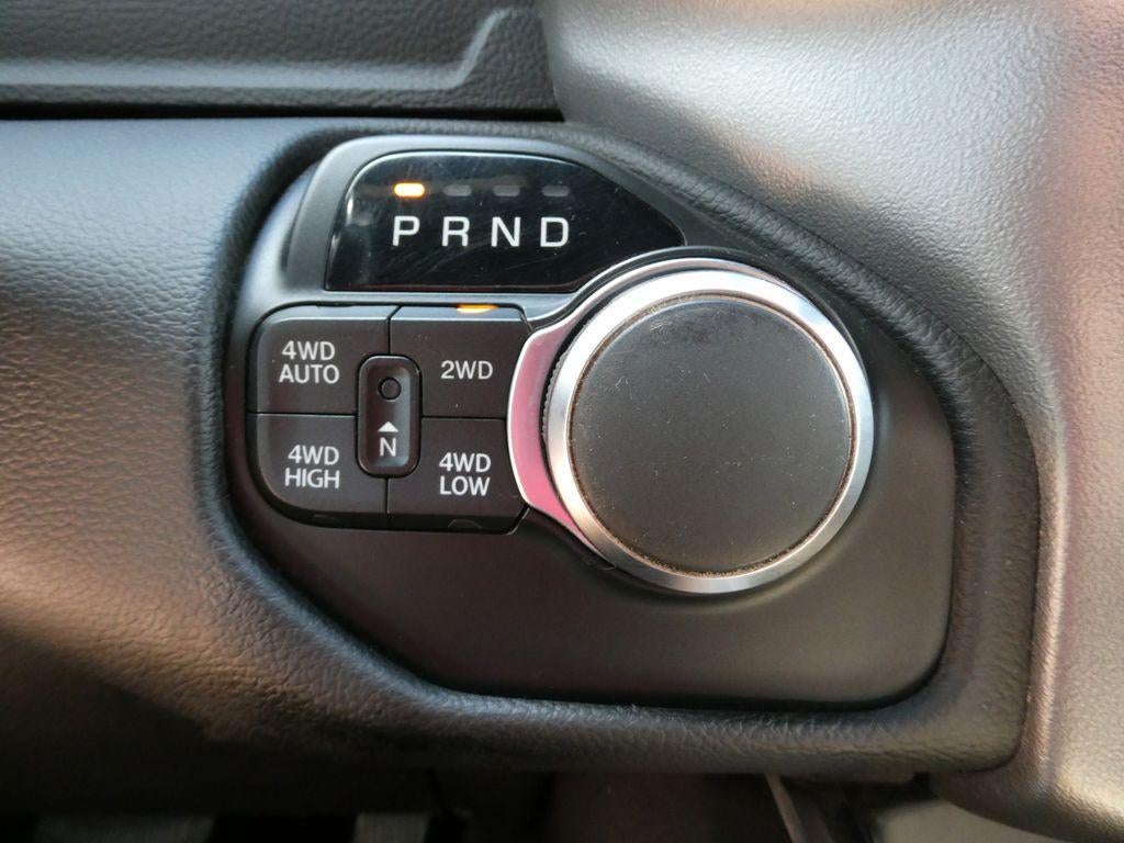 2019 RAM 1500 Big Horn/Lone Star Crew Cab 4x4 5'7" Box