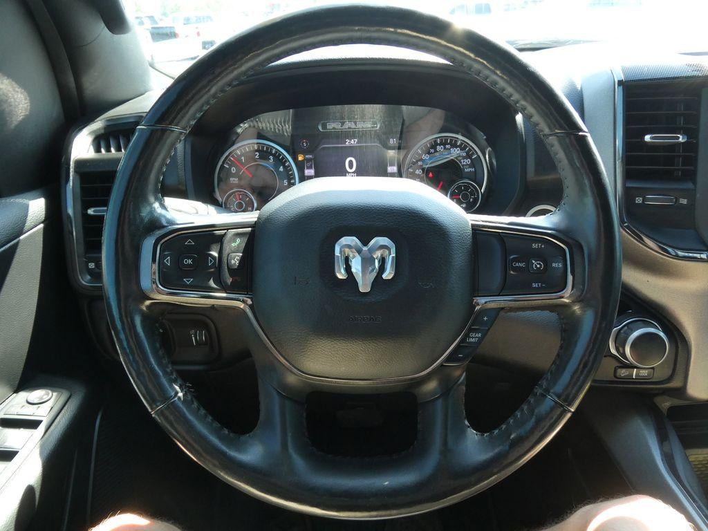 2020 RAM 1500 Big Horn Crew Cab 4x4 5'7" Box
