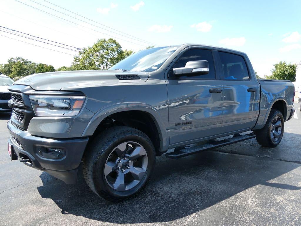 2020 RAM 1500 Big Horn Crew Cab 4x4 5'7" Box