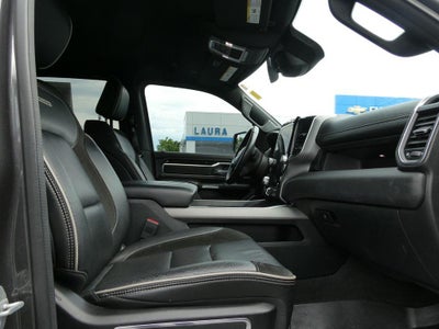 2022 RAM 1500 Laramie Crew Cab 4x4 5'7" Box
