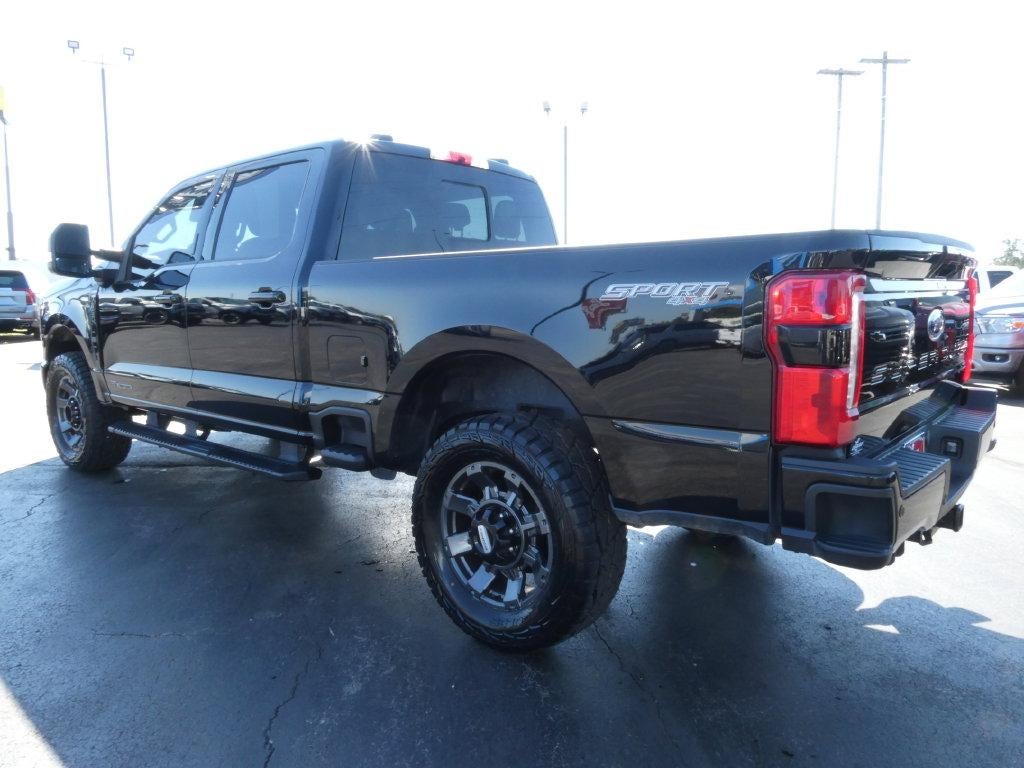 2023 Ford F-350 LARIAT