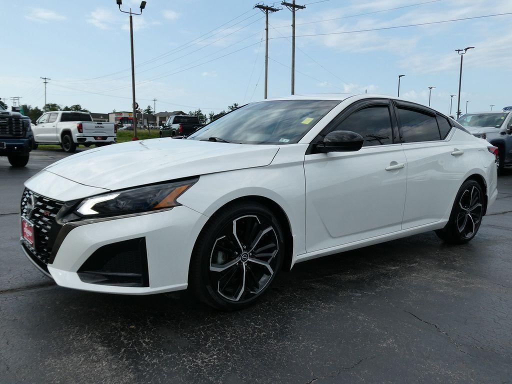 2023 Nissan Altima SR FWD