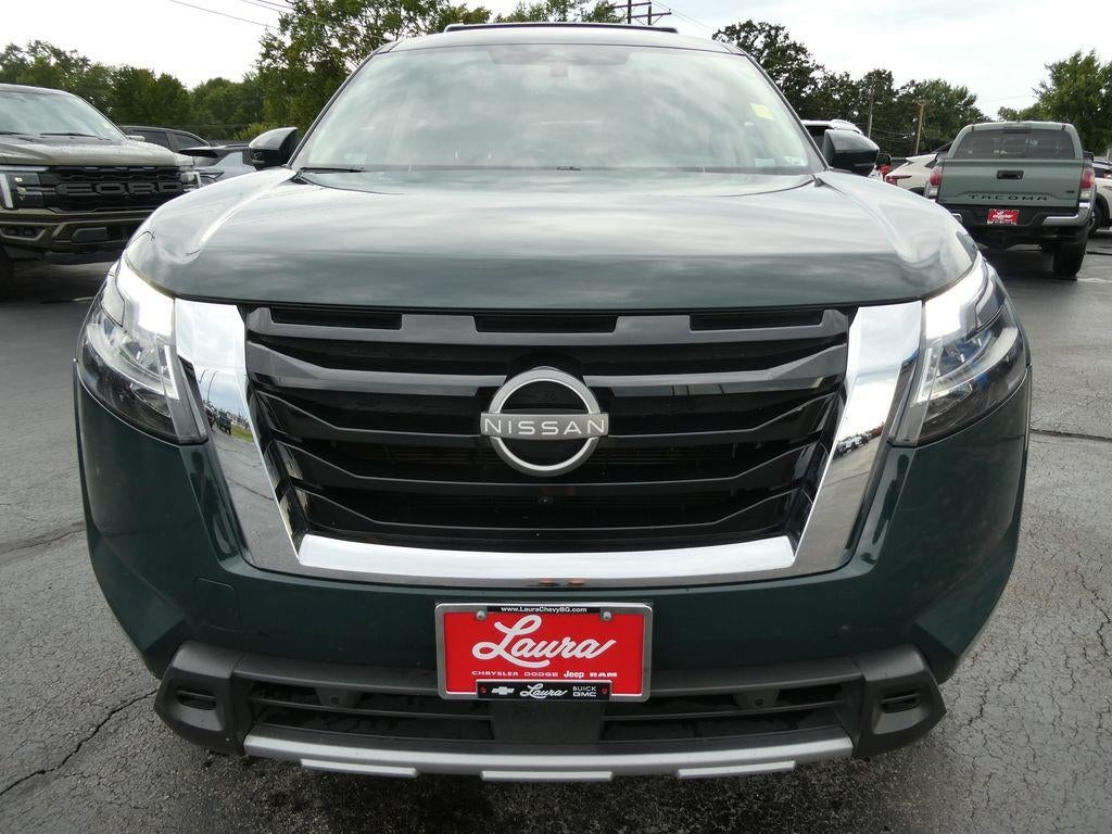 2023 Nissan Pathfinder SL 4WD