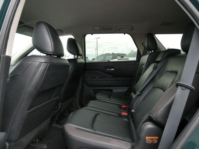 2023 Nissan Pathfinder SL 4WD