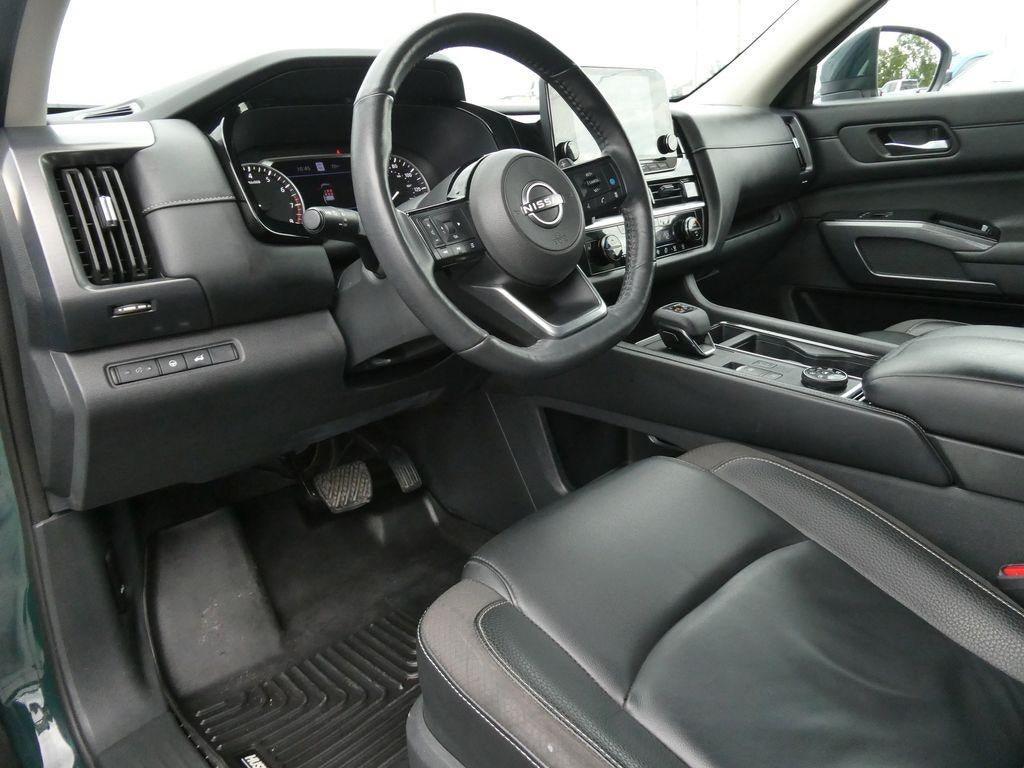 2023 Nissan Pathfinder SL 4WD