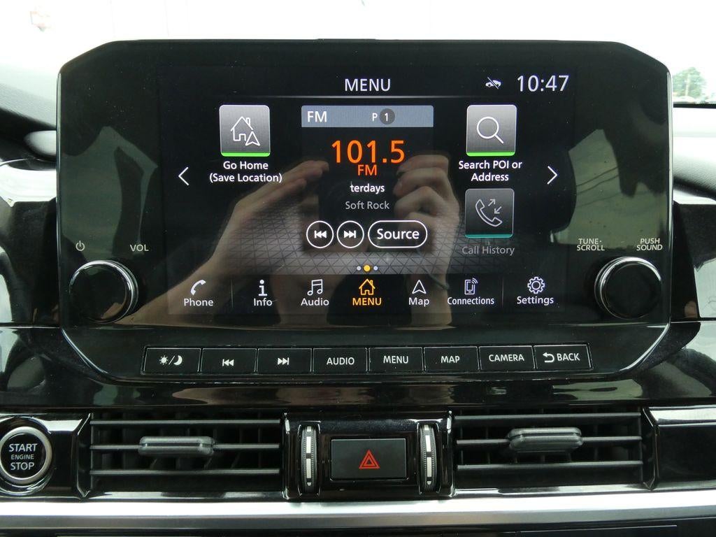 2023 Nissan Pathfinder SL 4WD