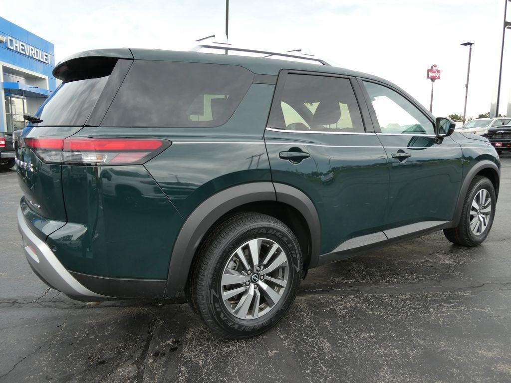 2023 Nissan Pathfinder SL 4WD