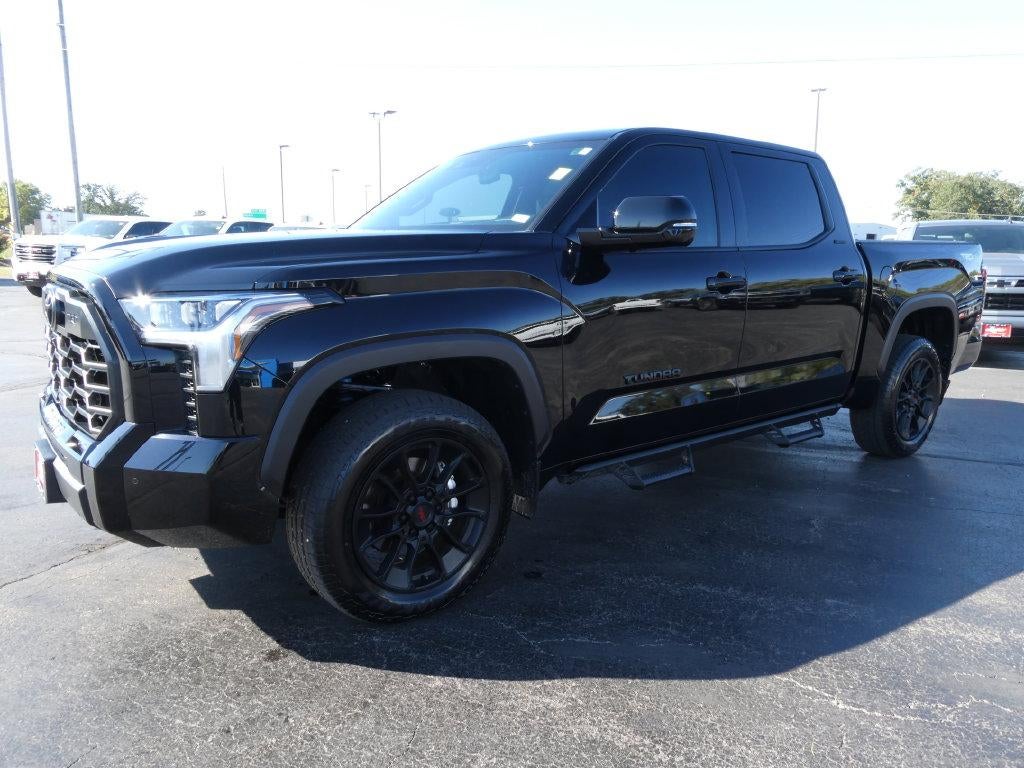 2026 Toyota Tundra Limited CrewMax 5.5' Bed