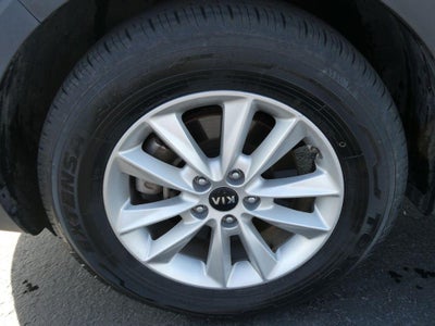 2019 Kia Sorento 3.3L LX