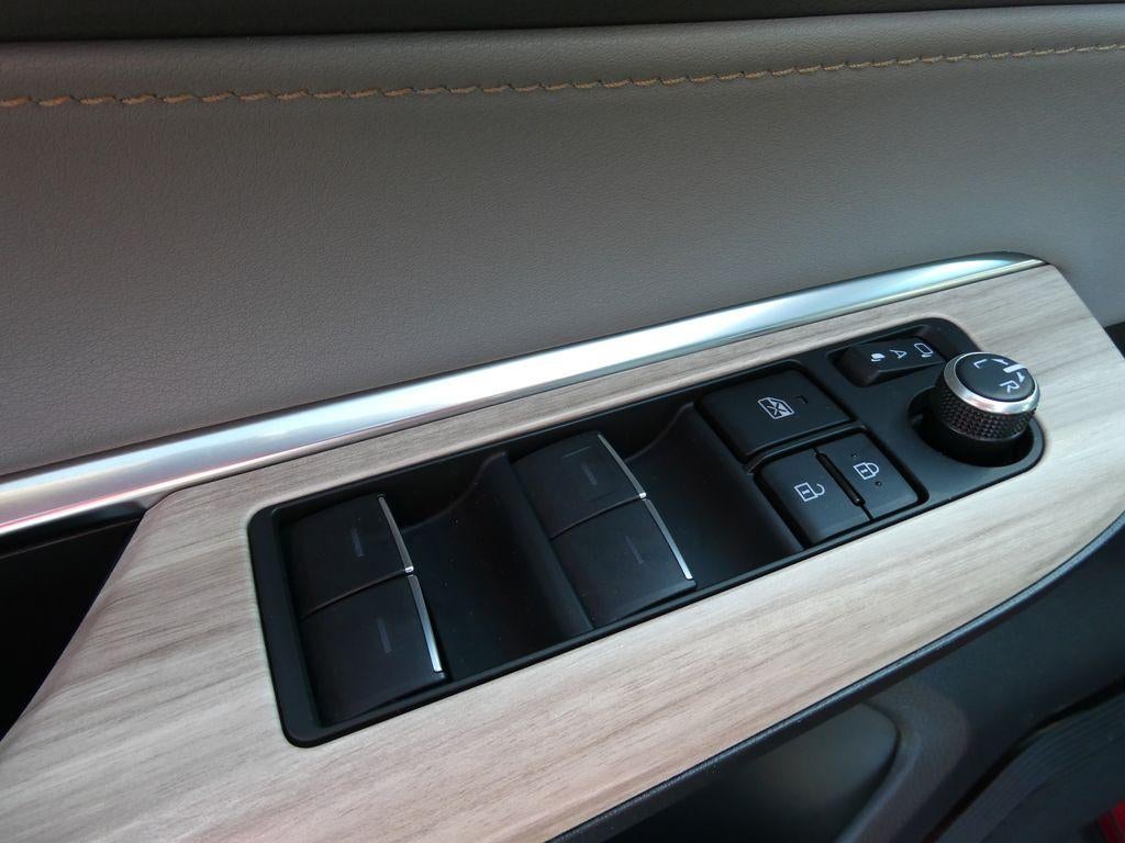 2024 Toyota Venza XLE