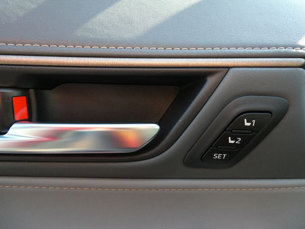 2024 Toyota Venza XLE